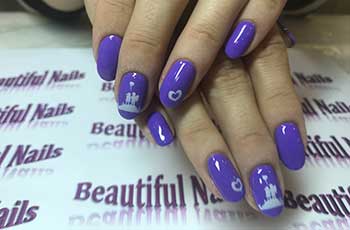  .        Beautiful Nails.